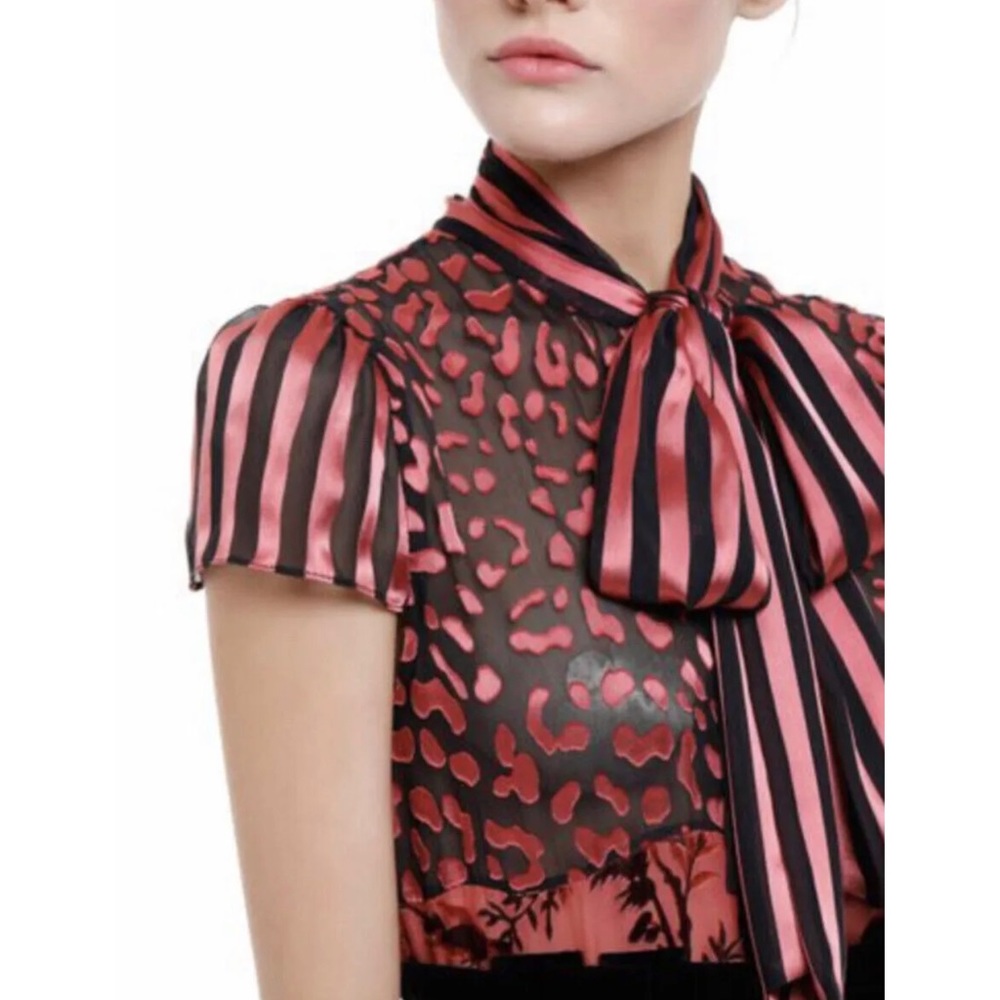🎀SOLD🎀Alice + Olivia Jeannie Pink Stripe Leopard Neck Bow Blouse - Picture 5 of 10